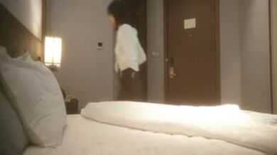 【换妻之旅】，密码房，四对夫妻酒店淫乱，年轻貌美逼受罪，大家都喜欢干她，精彩刺激收藏佳作